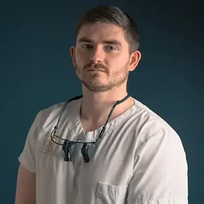 Dr. Ieuan Treharne, Dentist with special interest in endodontics at Vitruvian Dental Studio